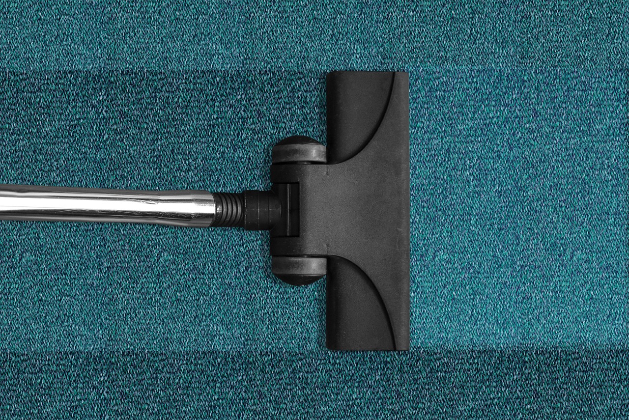 vacuum cleaner 268179 1280 vacuum cleaner 268179 1280